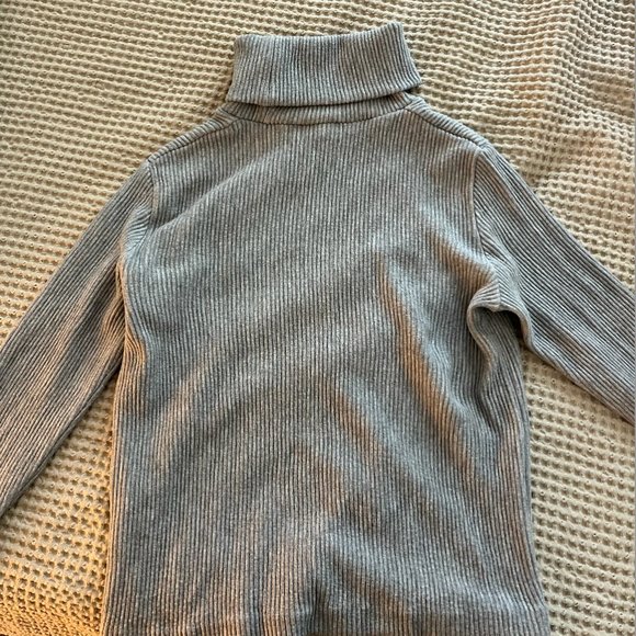 Club Monaco | Grey Turtle Neck Sweater | Size M - Picture 3 of 4
